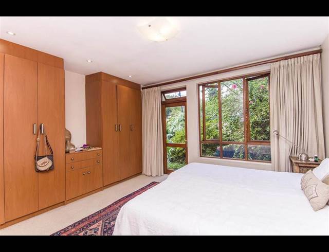 2 BEDROOM PROPERTY TO RENT IN NORWOOD